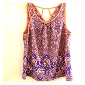 Sleeveless print top